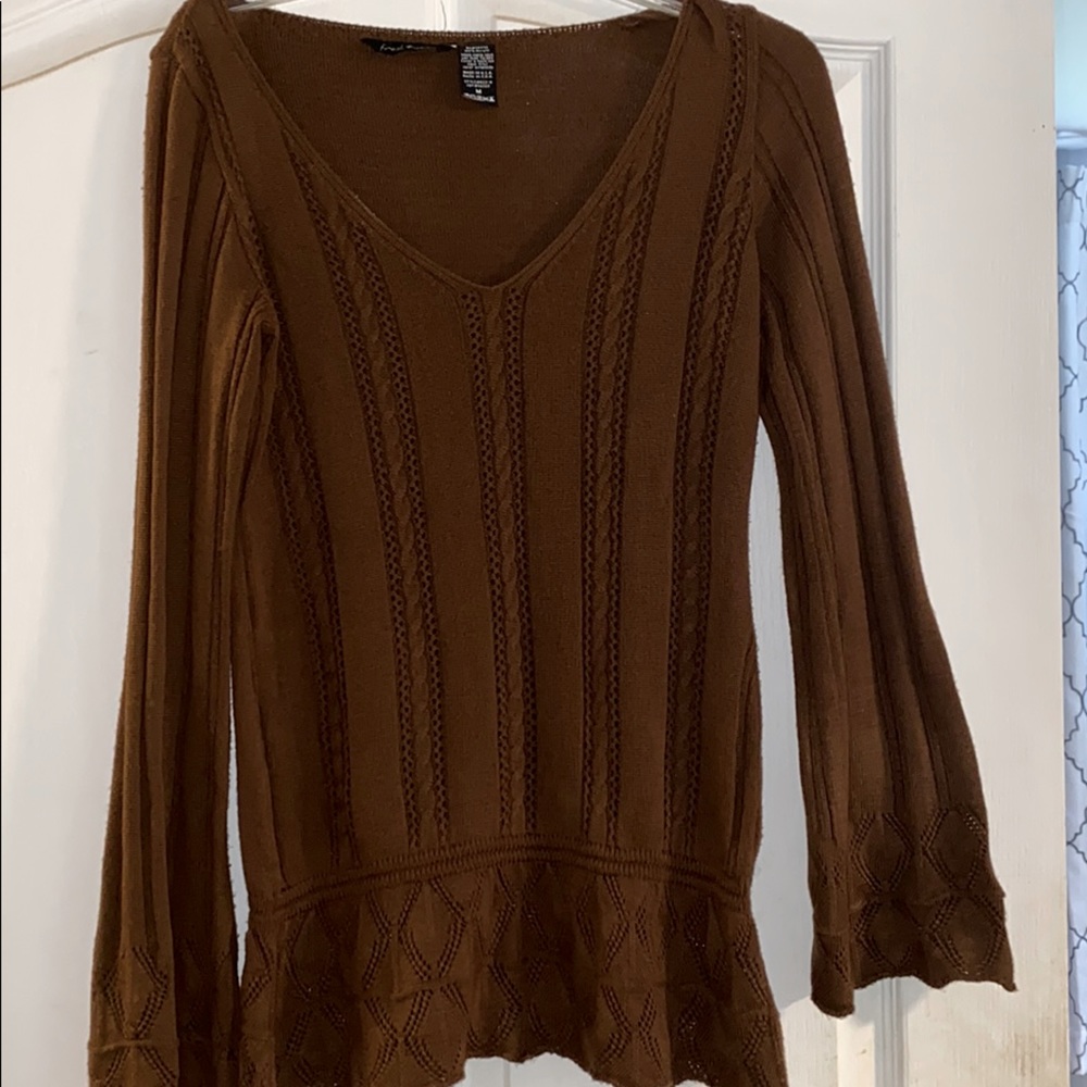 Fresh + Wear flared sleeve sweater size M